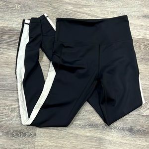 Zyia Active leopard light and tight leggings size 2